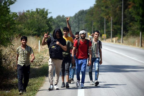 Foto - Afgan göçmenler Yunanistan'a akın etti! Sebebi şok etti