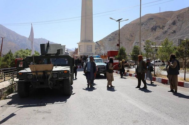 Foto - Afganistan'da neler oluyor? Çok sayıda Rus savaş uçağı uçuyor