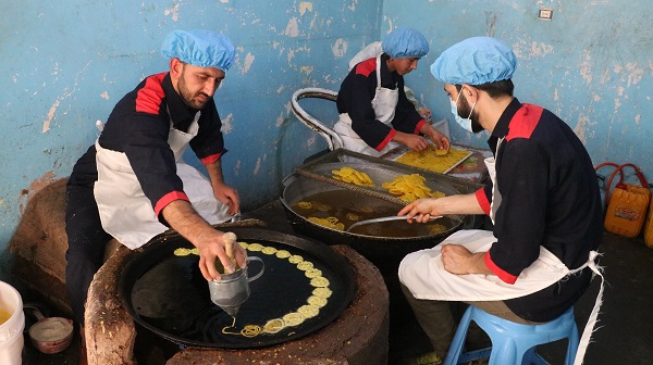 Foto - Afganistan’da Ramazanın vazgeçilmezi! Bu tatlı yoksa sofraya oturmuyorlar