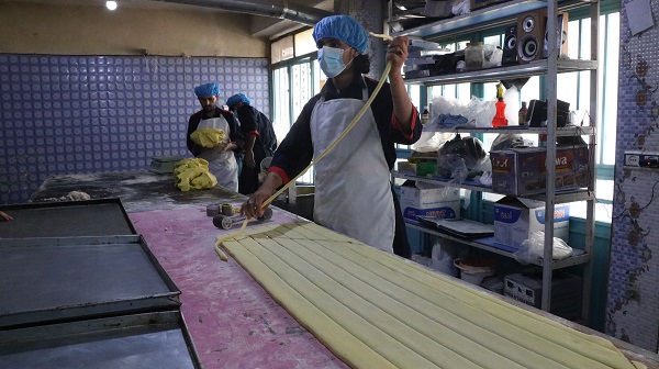 Foto - Afganistan’da Ramazanın vazgeçilmezi! Bu tatlı yoksa sofraya oturmuyorlar