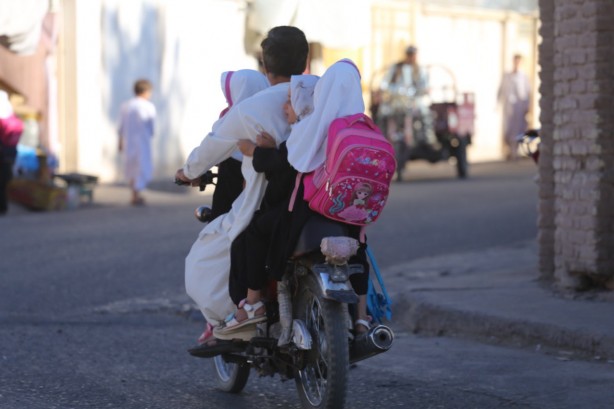 Foto - Afganistan'da son dakika gelişmesi! Havalimanına inen iki uçak apar topar ayrıldı