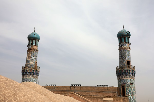 Afganistan'daki deprem tarihi yapılara hasar verdi