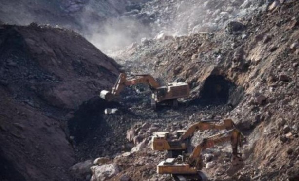 Foto - Afrika'da Çin'e madencilik şoku! Askıya aldılar