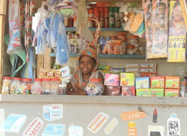 Foto - Afrika'da çocuk olmak...