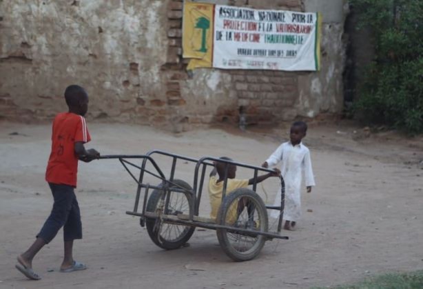 Foto - Afrika'da çocuk olmak...