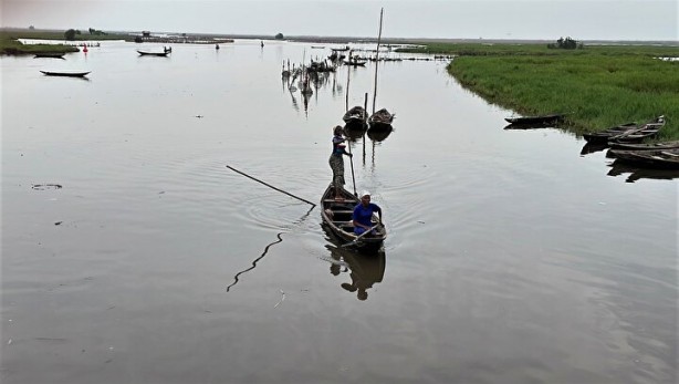 Foto - Afrika'da kölelikten kaçanların su üstüne kurduğu köy