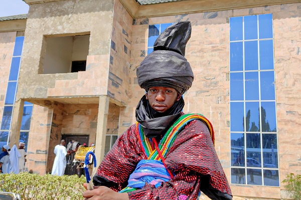 Foto - Bu giysi Afrika'da gücü temsil ediyor