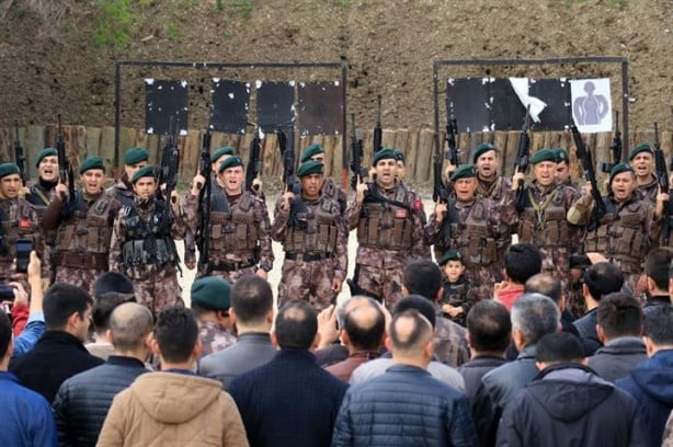 Foto - Afrin için hepsi gönüllü olunca kura çekildi