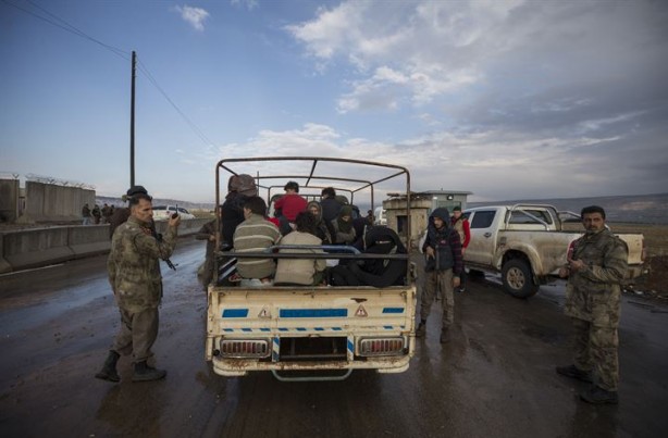 Foto - Afrin'de güvenlik özel harekata emanet