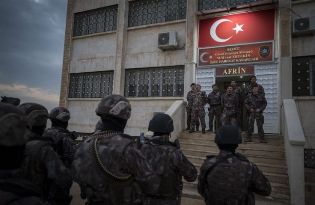Foto - Afrin'de güvenlik özel harekata emanet