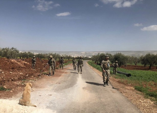 Foto - Afrin'de patlayıcılar imha ediliyor