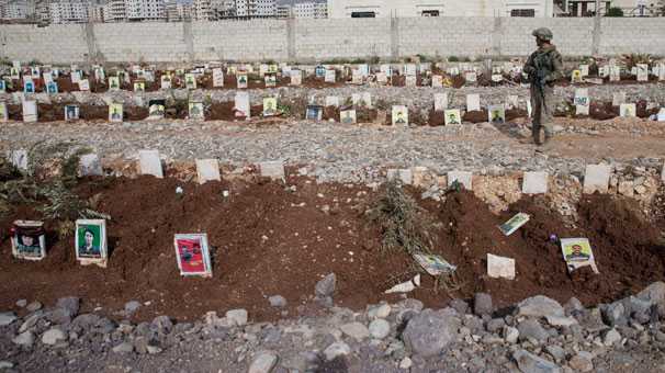 Foto - Afrin'de yüzlerce terörist mezarı bulundu