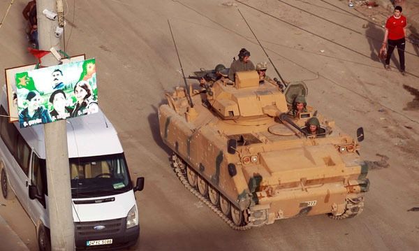 Foto - Afrin'den görüntüler gelmeye devam ediyor! Türk askeri çatıda