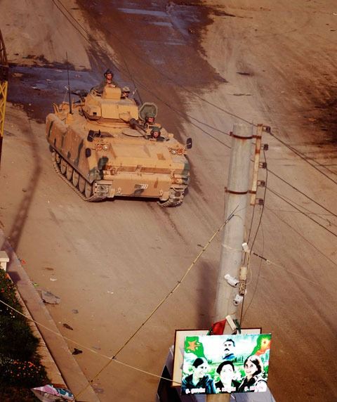 Foto - Afrin'den görüntüler gelmeye devam ediyor! Türk askeri çatıda