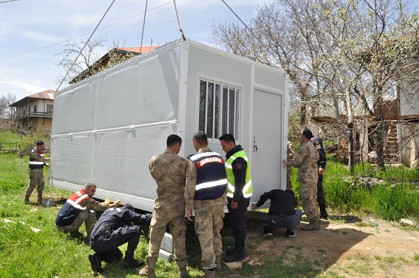 Foto - Afşin'de katlanabilir konteyner kurulumu başladı