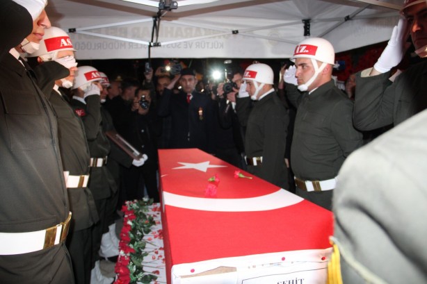 Foto - Afyonkarahisar kahramanını uğurladı
