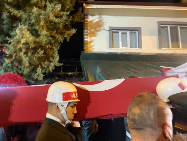 Afyonkarahisar kahramanını uğurladı