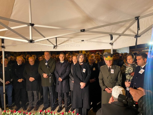 Foto - Afyonkarahisar kahramanını uğurladı