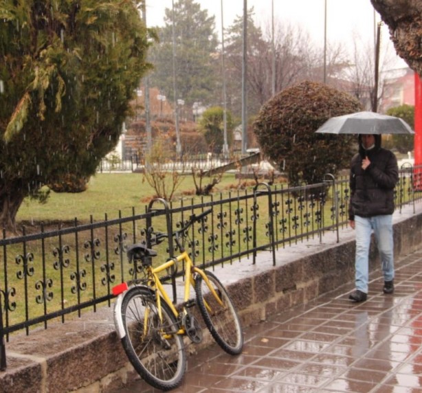 Foto - Afyonkarahisar’da beklenen kar yağışı başladı