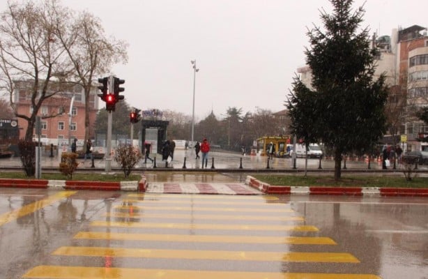 Foto - Afyonkarahisar’da beklenen kar yağışı başladı