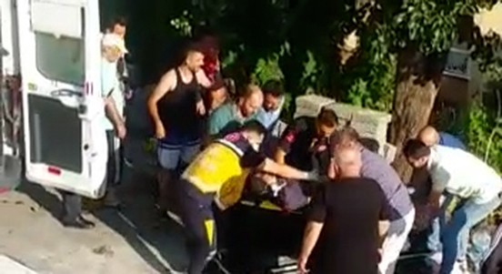 Ağaçtan düşen adam hayatını kaybetti