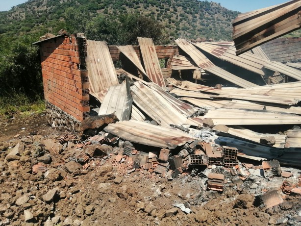 Foto - Ağılda çıkan yangında 78 küçükbaş hayvan telef oldu!