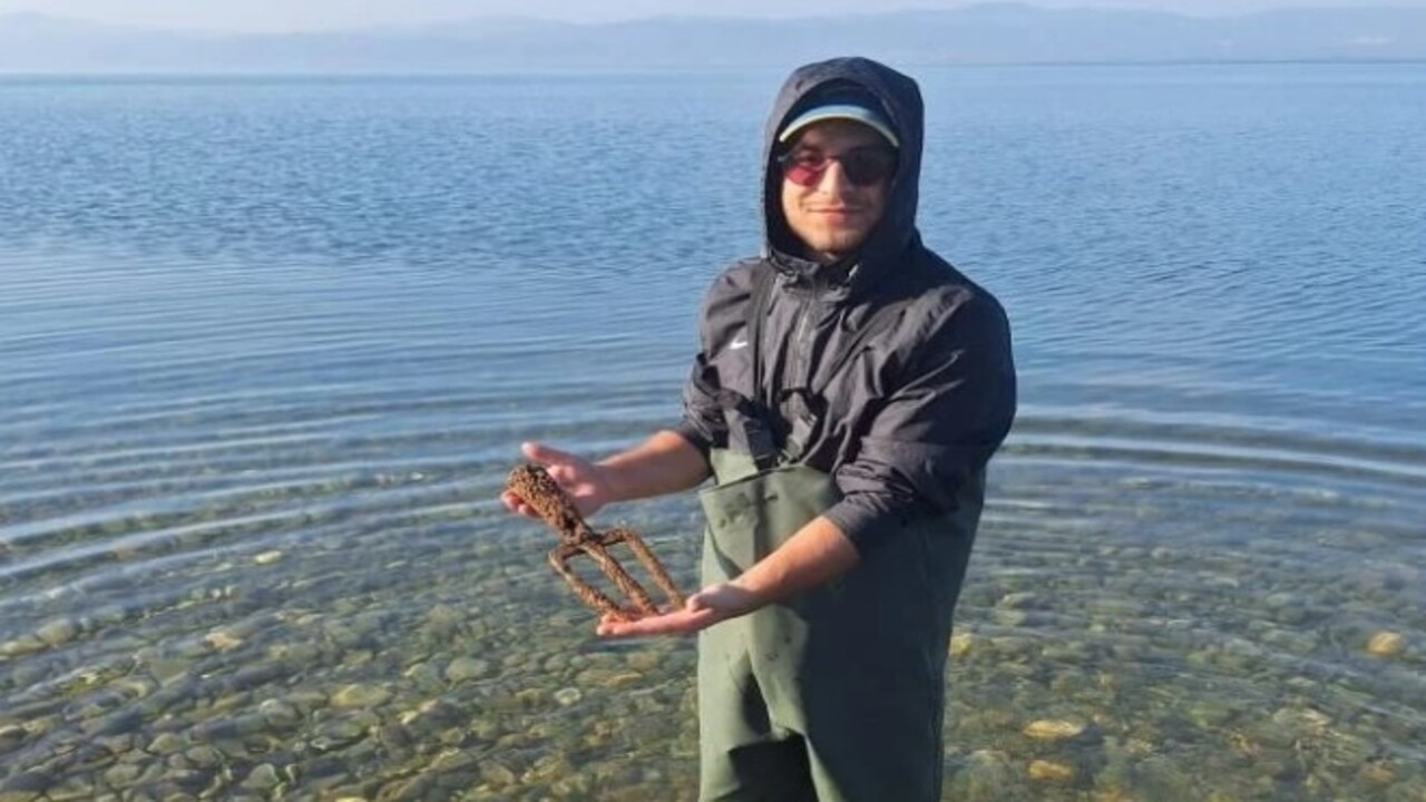 Foto - Ağına takılınca şoke oldu! Gölden balık yerine bakın ne çıktı