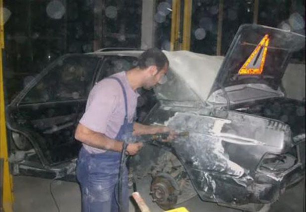 Foto - Ağır bir kazaya karışınca hurdaya çıktı ama...