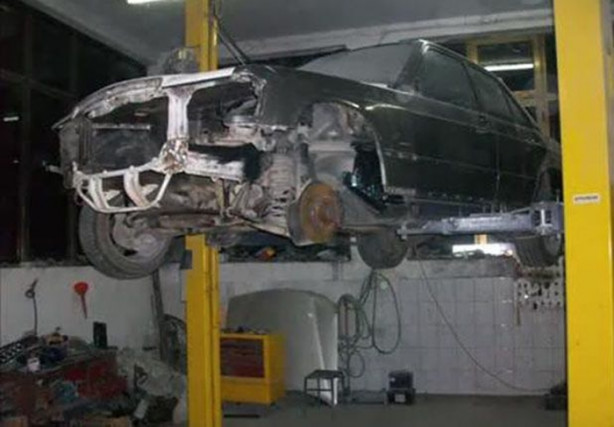 Foto - Ağır bir kazaya karışınca hurdaya çıktı ama...