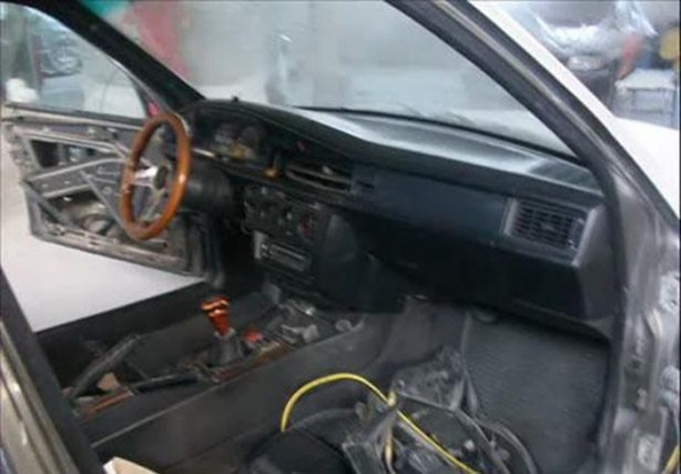 Foto - Ağır bir kazaya karışınca hurdaya çıktı ama...