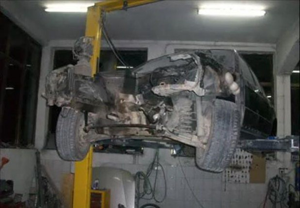 Foto - Ağır bir kazaya karışınca hurdaya çıktı ama...