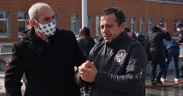 Foto - Ağlatan eğitim! Hortumların başına koştular