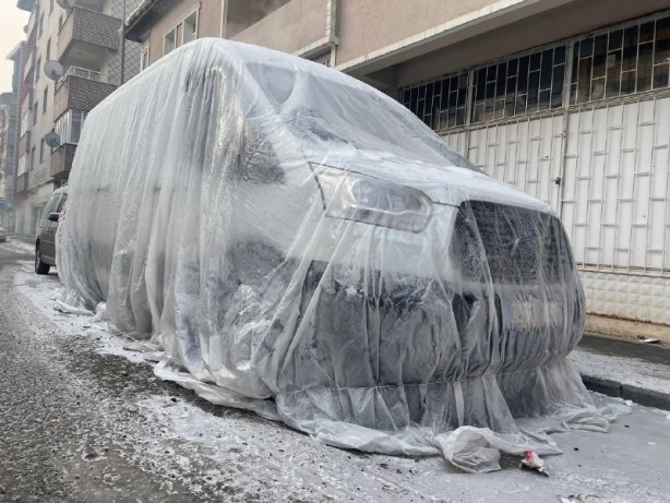Foto - Ağrı dondu!