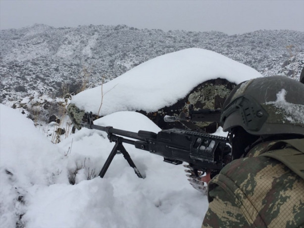 Foto - Ağrı ve Tendürek dağları PKK'ya dar edildi!