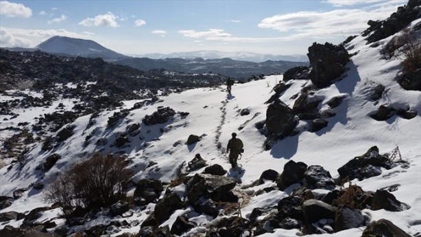 Foto - Ağrı ve Tendürek dağları PKK'ya dar edildi!