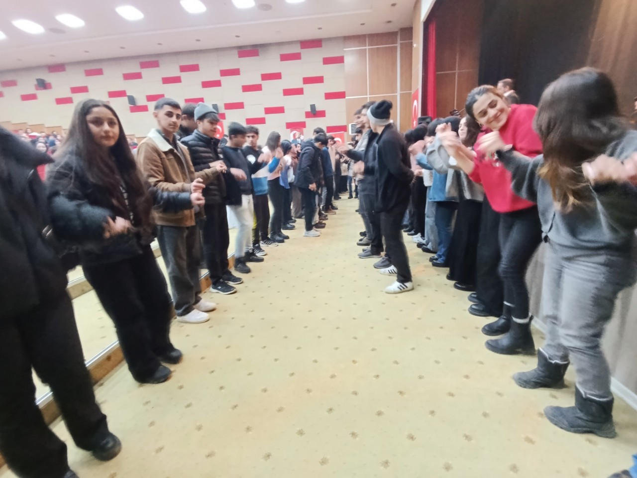 Foto - Ağrı'da üniversite sınavına hazırlanan öğrenciler için moral konseri düzenlendi