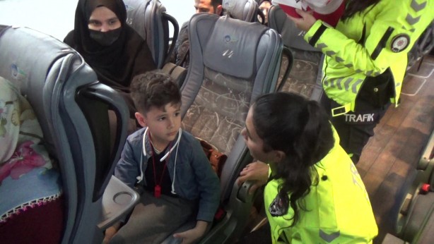 Foto - Ağrı'daki kaza sonrası trafik ekipleri harekete geçti