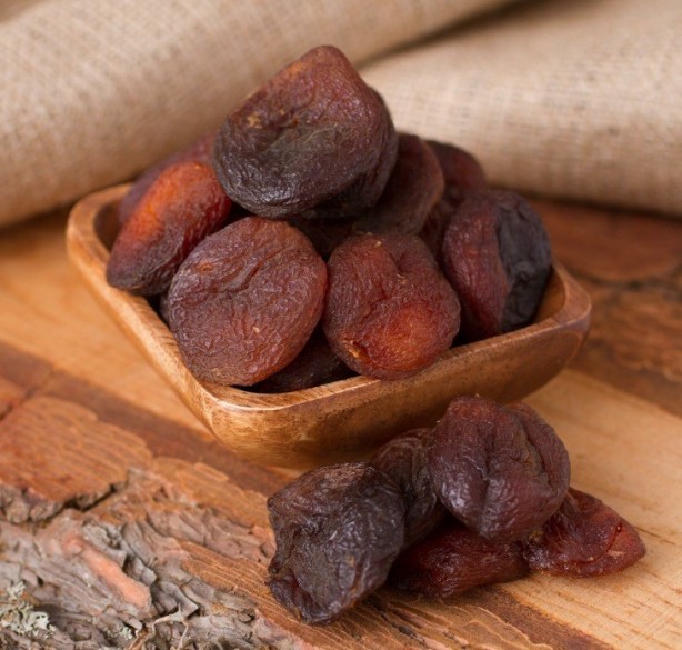 Foto - Ağzınıza bir daha o besini sürmeyeceksiniz! Süt, zeytin derken bir iğrençlik daha! Allah sizi kahretsin