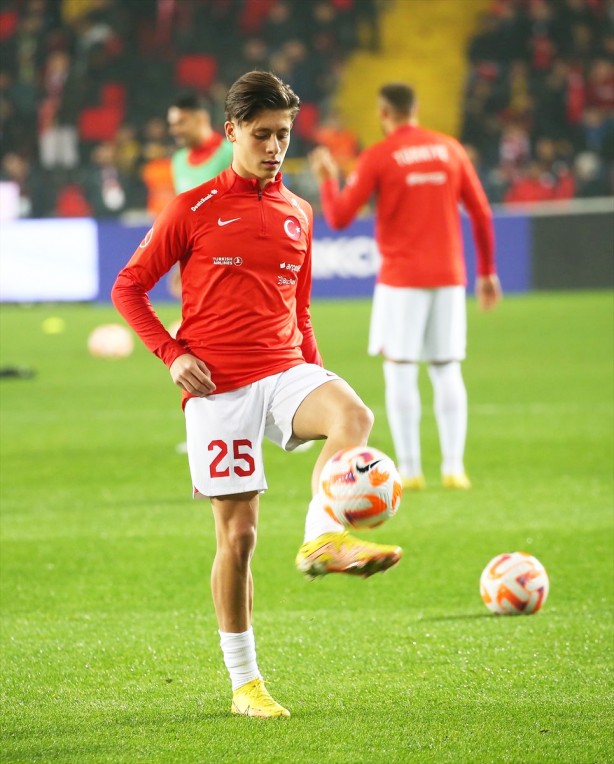 Foto - Ah Jesus ah... Zamanında formayı verseydin Arda'ya neler olacaktı neler!