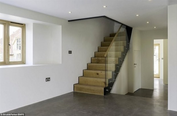 Foto - Ahırı eve dönüştürdü!