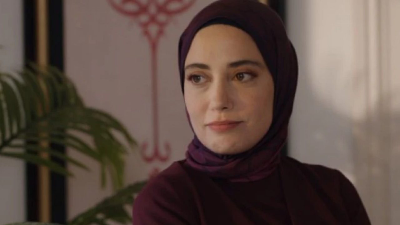 Foto - Ahlaksız dizi Kızılcık Şerbeti'nde izleyiciyle dalga geçen reyting oyunu! Önce mezarını gösterdiler, şimdi ise…