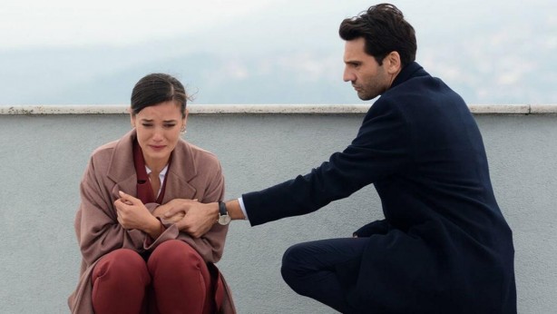 Foto - Ahlaksız dizinin oyuncusundan kameralar önünde rezillik!