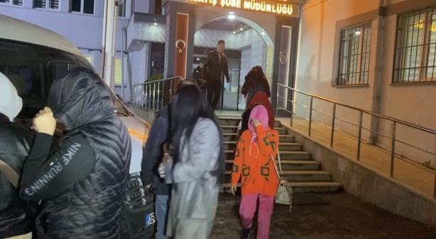 Foto - Ahlaksız şerefsizlere operasyon! Asın bunları millet kurtulsun