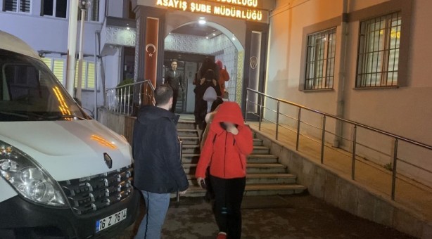 Foto - Ahlaksız şerefsizlere operasyon! Asın bunları millet kurtulsun