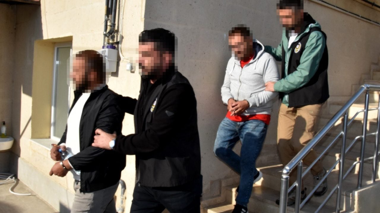 Ahlaksız yapılanmalara bir darbe daha: Nevşehir'de fuhuş operasyonu: 26 gözaltı