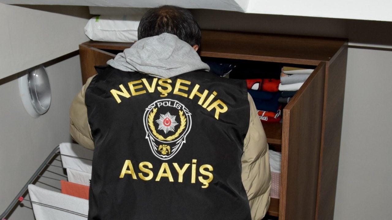 Foto - Ahlaksız yapılanmalara bir darbe daha: Nevşehir'de fuhuş operasyonu: 26 gözaltı