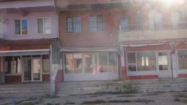 Foto - Ahlaksızlığın yuvasının yıkımına böyle engel olmaya çalıştılar