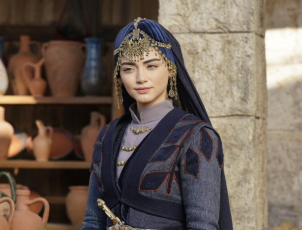 Foto - Ahlaksızlığıyla gündemden düşmeyen Mucize Doktor dizisine Kuruluş Osman damgası!