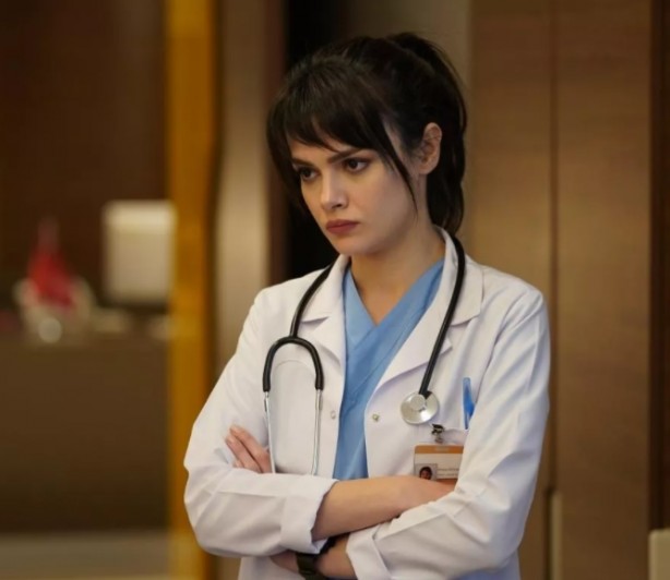 Foto - Ahlaksızlığıyla gündemden düşmeyen Mucize Doktor dizisine Kuruluş Osman damgası!