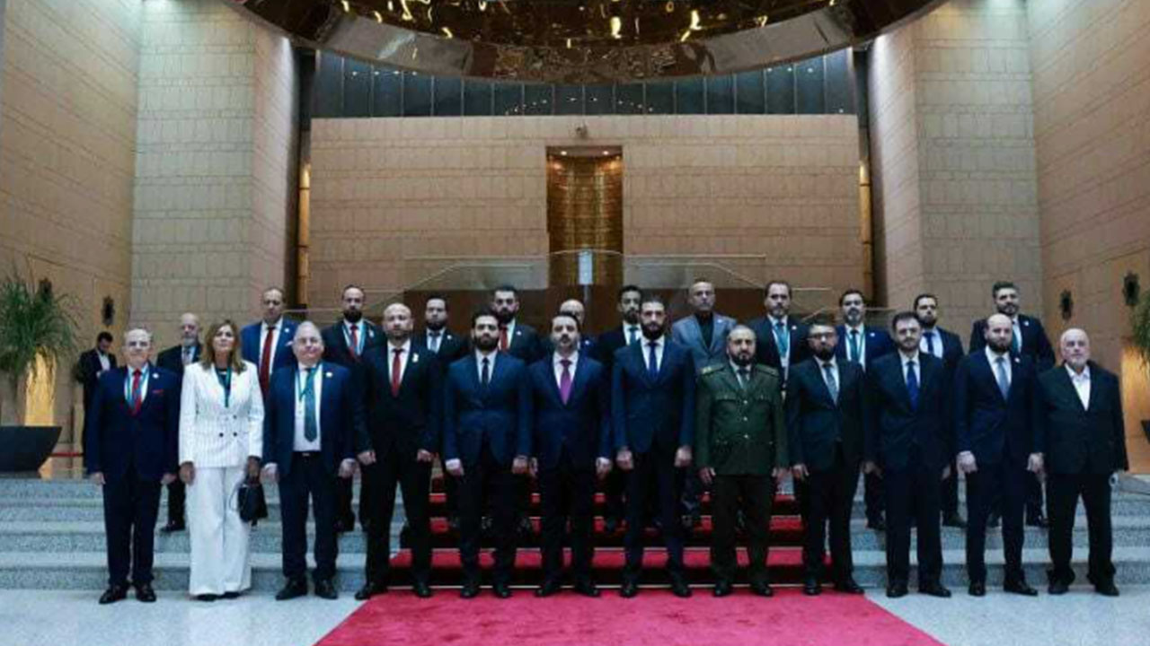 Foto - Ahmed El Şara'dan Türkiye'ye büyük ayıp! Tepki yağıyor: Böyle olmaz